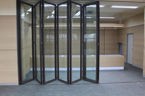 Cửa 6 cánh - giải pháp tối Ưu cho không gian rộng lớn